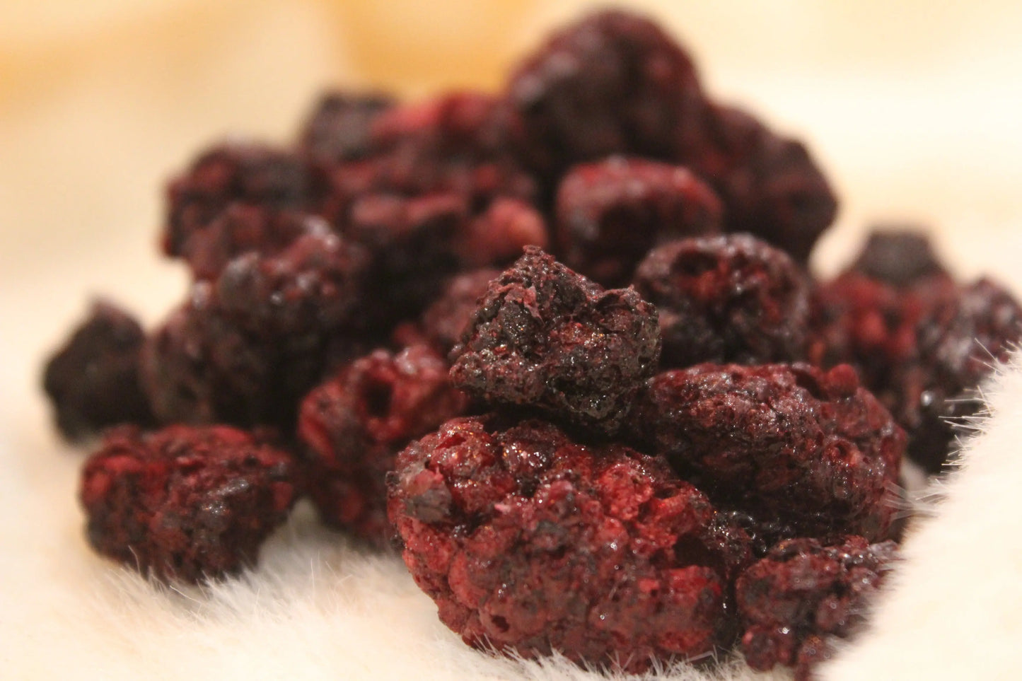 Premium Freeze-Dried Mulberries